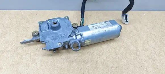 Mercedes-Benz CLK A209 C209 Sunroof motor/actuator A2038203142