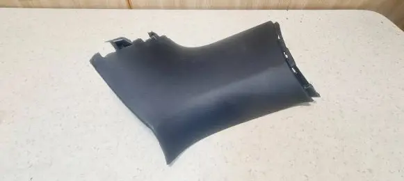 (D)pillar trim (top)