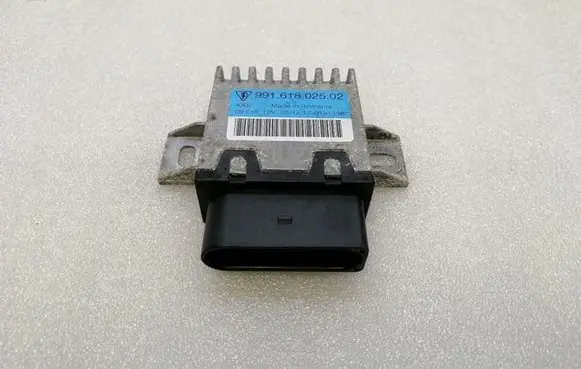 Porsche Boxster 982 Fuel injection pump control unit/module 99161802502