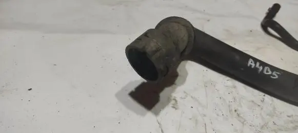 Audi A4 S4 B5 8D Engine coolant pipe/hose