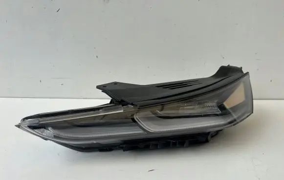 Hyundai Santa Fe Headlight/headlamp 92207S1000