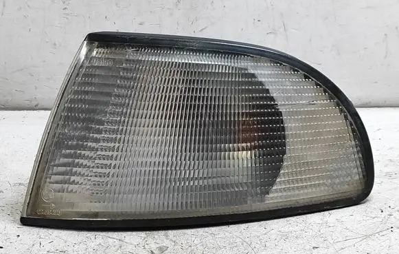 Audi A4 S4 B5 8D Front indicator light