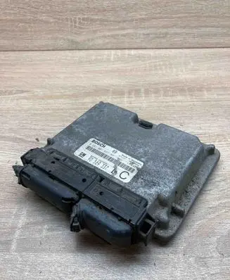 Opel Sintra Engine control unit/module ECU 90569337 0281001637