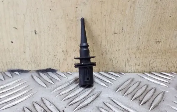 BMW X3 E83 Outside/exterior temperature sensor 65816936953 6936953