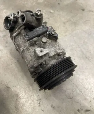 BMW 4 F32 F33 Air conditioning (A/C) compressor (pump) 9223695 GE4471502677