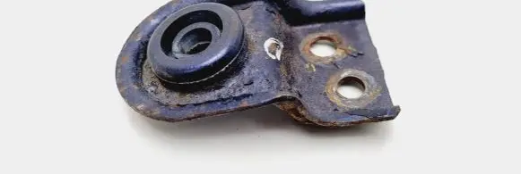 Volvo S40, V40 Radiator mount bracket MB925655