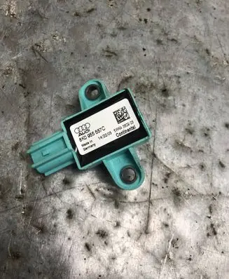 Audi A4 S4 B8 8K Airbag deployment crash/impact sensor 8K0955557C
