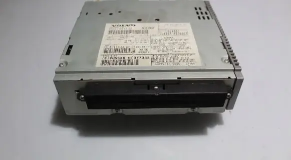 Radio/GPS head unit trim