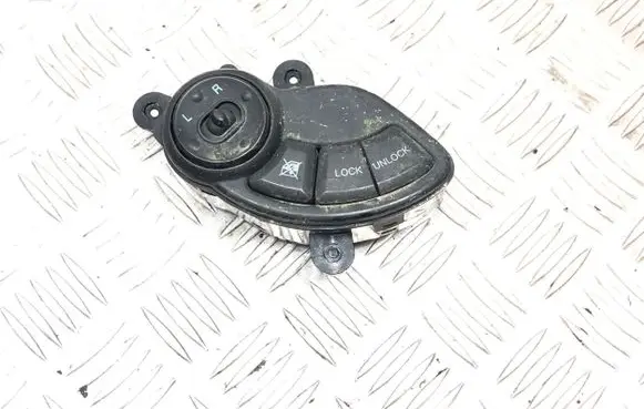 Hyundai Santa Fe Wing mirror switch 9353026500 9353026520 9353026530