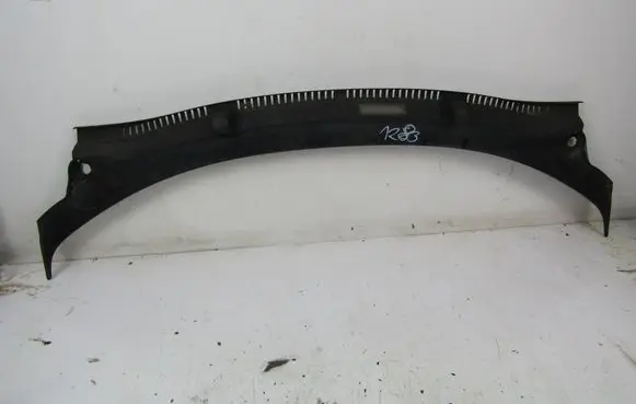 Volkswagen Sharan Wiper trim 