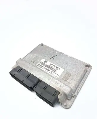 Skoda Fabia Mk1 (6Y) Engine control unit/module 03E906033A 5WP4430507 5WP44305