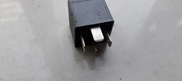 Skoda Superb B5 (3U) Other relay 8D0951253