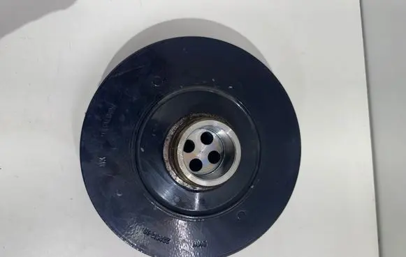 BMW 3 F30 F35 F31 Crankshaft pulley 863861504