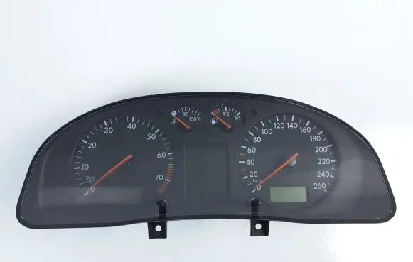 Volkswagen PASSAT B5 Speedometer (instrument cluster) 3B1919880 KL5539