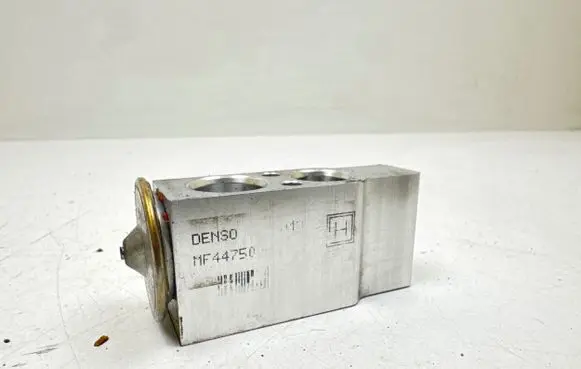 Mitsubishi Colt Air conditioning (A/C) expansion valve MF44750 DENS0