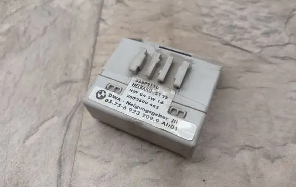 BMW 3 E46 Yaw turn rate sensor 65756923209 6923209