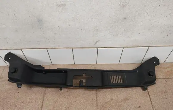 Volvo V50 Radiator trim 30716338