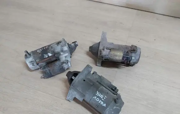Toyota Yaris Starter motor 28100-0J020