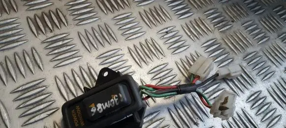 Mazda 626 Electric window control switch