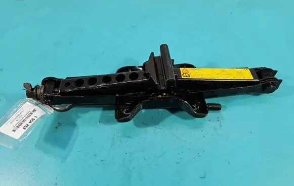 Volvo C30 Lift Jack 3M5117080CB IMPRK1554263