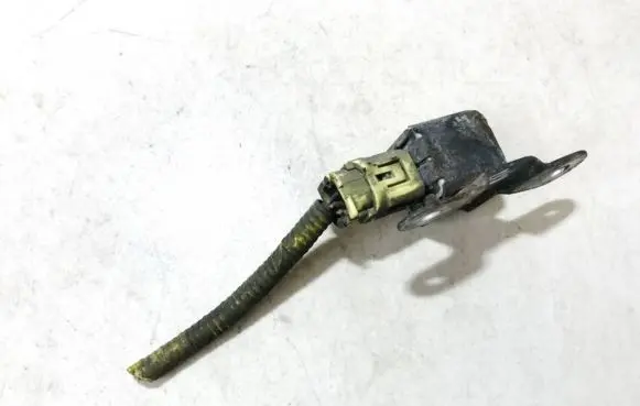 Suzuki Grand Vitara II Airbag deployment crash/impact sensor 3893065j00 38930-65j00