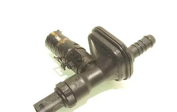 Volkswagen Tiguan Fuel temperature sensor 03L919824c