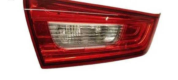 Mitsubishi ASX Tailgate rear/tail lights P9373