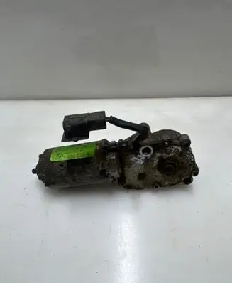 BMW 5 E34 Seat adjustment motor 1390248 13902489