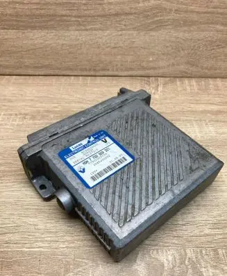 Volvo S40, V40 Engine control unit/module ECU 7700868321 7700103515A