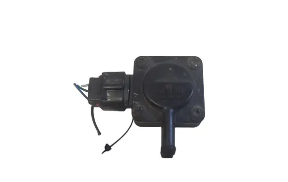 Mazda 6 Exhaust gas pressure sensor RF8G182B5