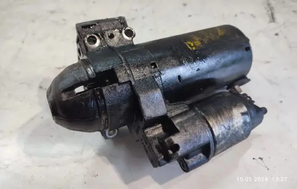 BMW 5 GT F07 Starter motor 1005841139