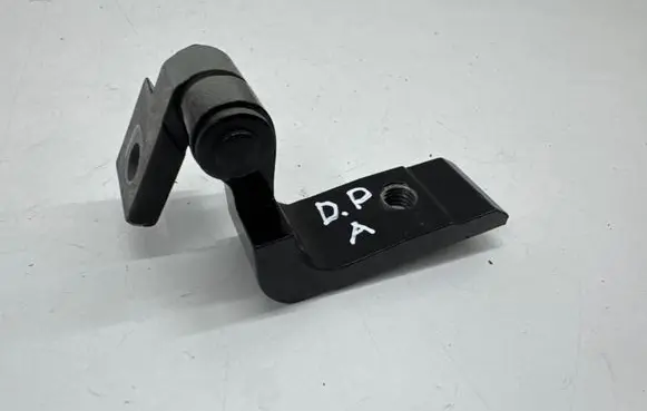 BMW 1 F40 Rear door lower hinge 5A1FCB2