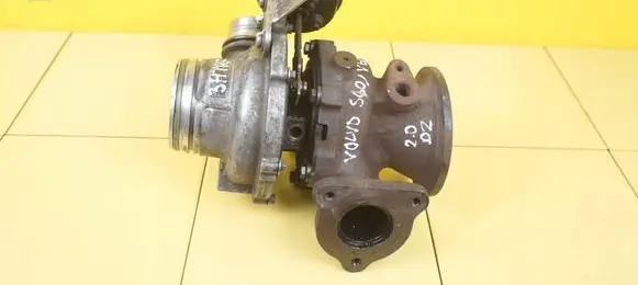 Volvo V60 Turbo 31380131 D4204T8