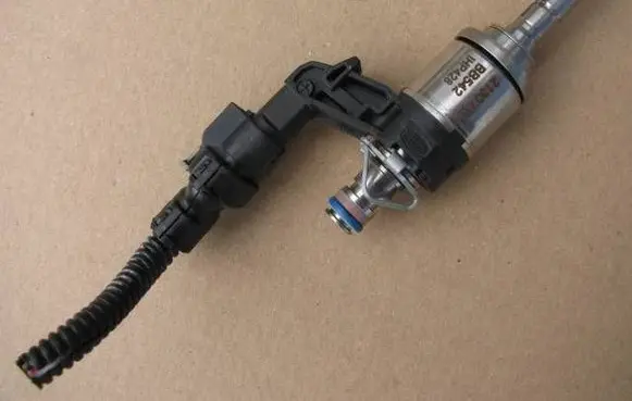 Alfa Romeo Tonale Fuel injector 46347780 IHP428 4634778