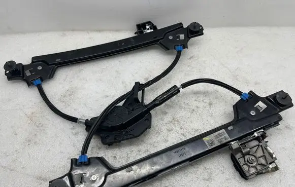 Tesla Model X Front door electric window regulator 102882100E 16996115