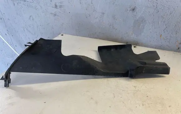 Renault Megane III Intercooler air guide/duct channel 214990005R