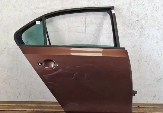 Volkswagen Jetta VI Rear door 5C6833312E