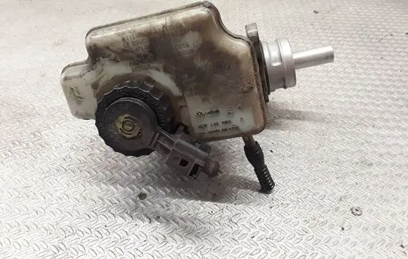 Seat Leon (1P) Master brake cylinder 1K1611301D
