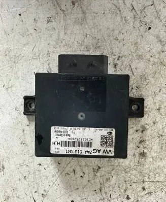 Volkswagen PASSAT B7 Power management control unit 3aa919041