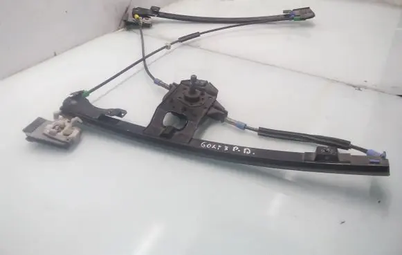 Volkswagen Golf III Front door manual window regulator 