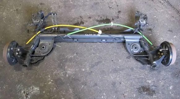 Renault Clio IV Rear beam 