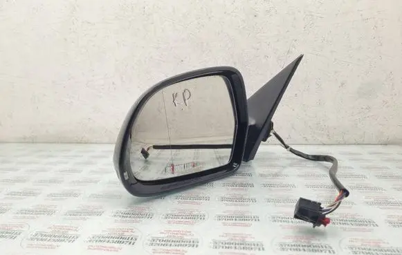Audi A4 S4 B8 8K Front door electric wing mirror 18133