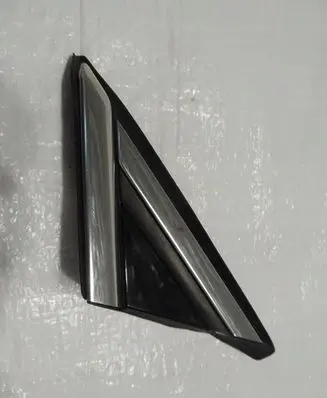 Ford Mondeo MK V Front arch trim DS73-F160003