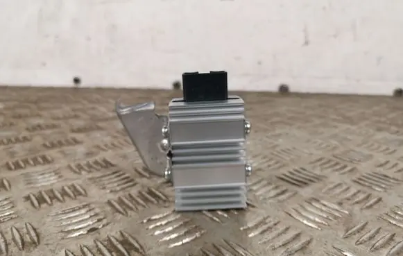 Toyota C-HR I Fuel injection pump control unit/module 8957010040