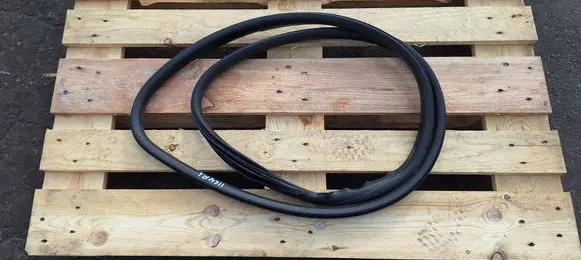 Front door rubber seal