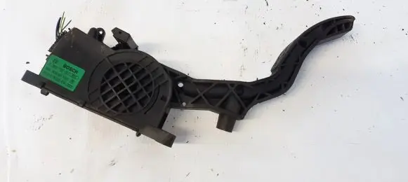 Volkswagen Fox Accelerator throttle pedal 0280755067 984303298YB3