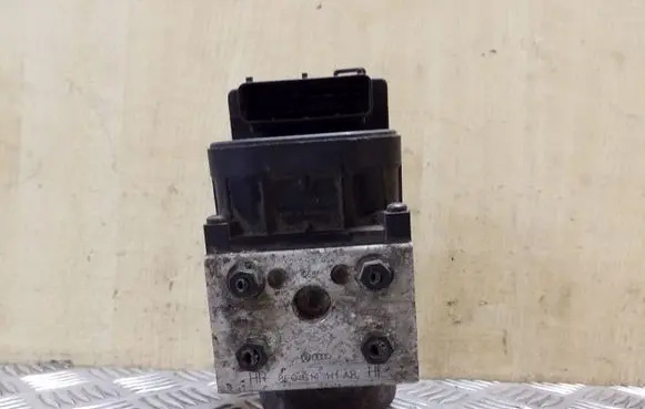 Audi A4 S4 B5 8D ABS Pump 8E0614111AB 0265216559 0273004281