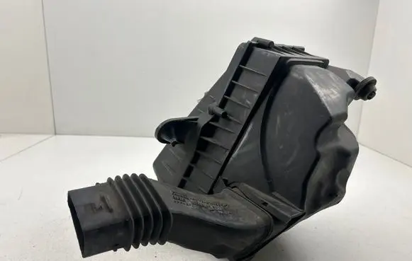Ford Mondeo MK IV Air filter box AG919A675CB 1054008S01