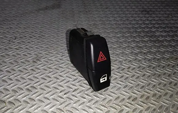 BMW 5 E60 E61 Hazard light switch 6131691950604
