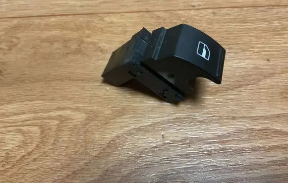 Volkswagen PASSAT B6 Electric window control switch 7L6959855A